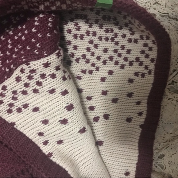 NWT - This is J Reversible Cowl Tube Scarf - Picture 4 of 8